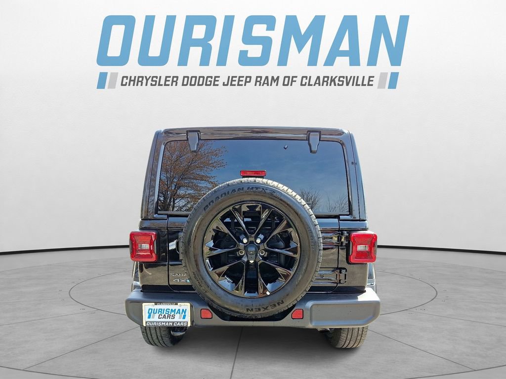 Used 2025 Jeep Wrangler Unlimited Sahara image 5