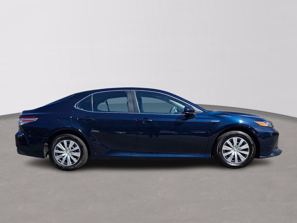 Used 2019 Toyota Camry LE FWD image 7