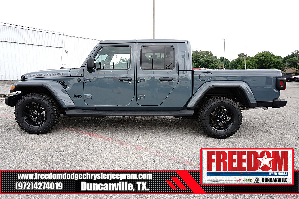 New 2026 Jeep Gladiator Sport AWD/4WD image 2