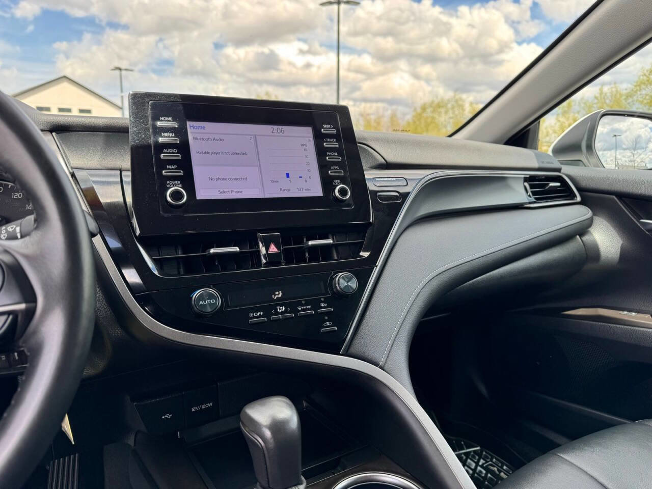 Used 2024 Toyota Camry SE FWD image 21