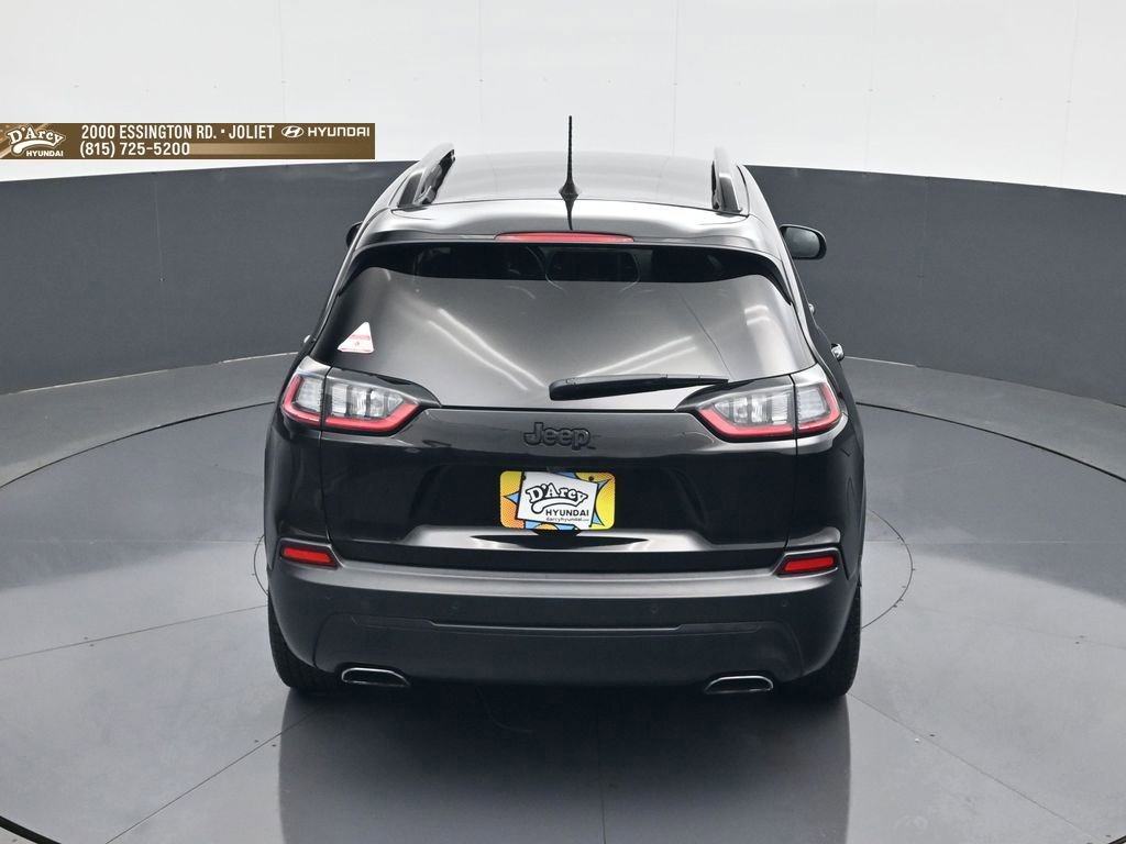Used 2019 Jeep Cherokee Latitude Plus FWD image 18