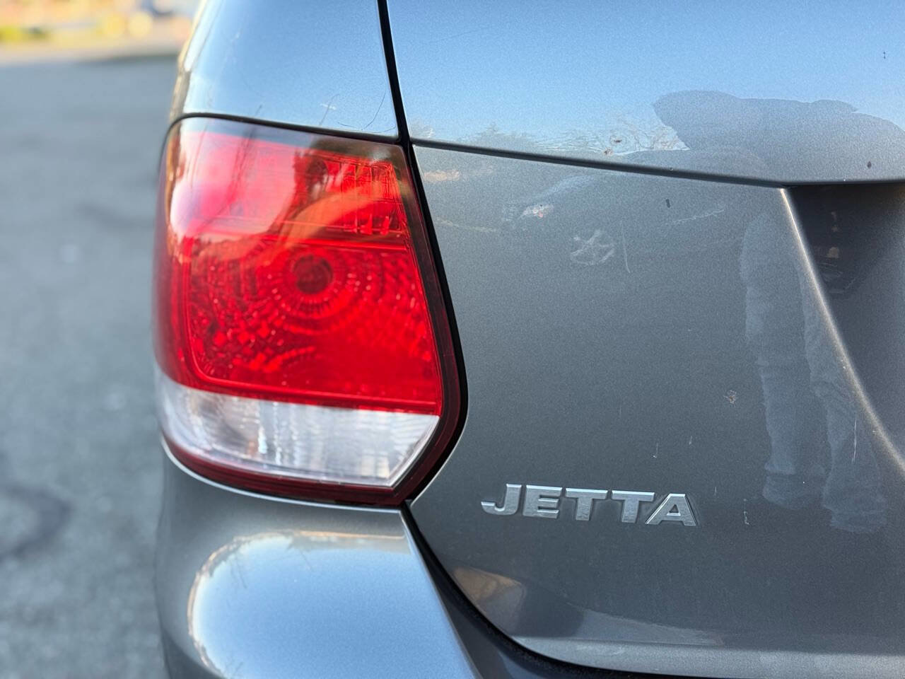 Used 2010 Volkswagen Jetta TDI FWD image 22