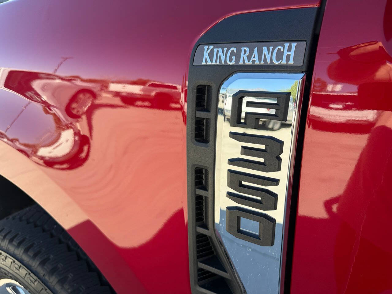 Used 2024 Ford F350 King Ranch AWD/4WD image 9