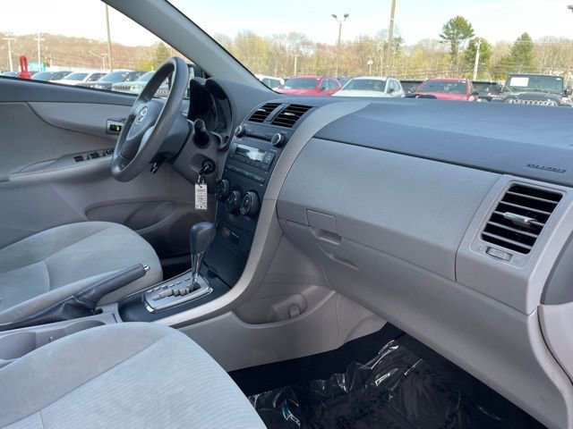 Used 2010 Toyota Corolla image 21