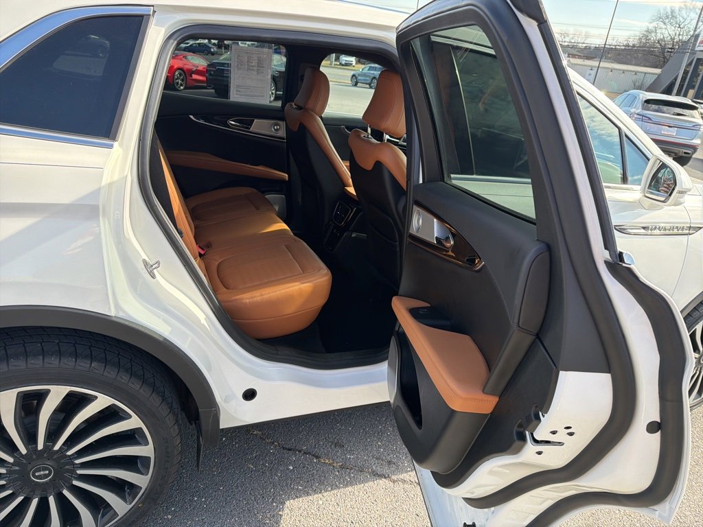 Certified 2022 Lincoln Nautilus Black Label w/ Class II Trailer Tow Package image 19