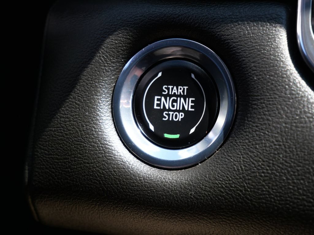 Used 2024 GMC Canyon Elevation w/ Elevation Premium Package AWD/4WD image 24