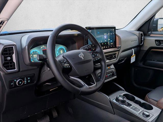 New 2025 Ford Bronco Sport Outer Banks w/ Outer Banks Tech Package+ AWD/4WD image 3