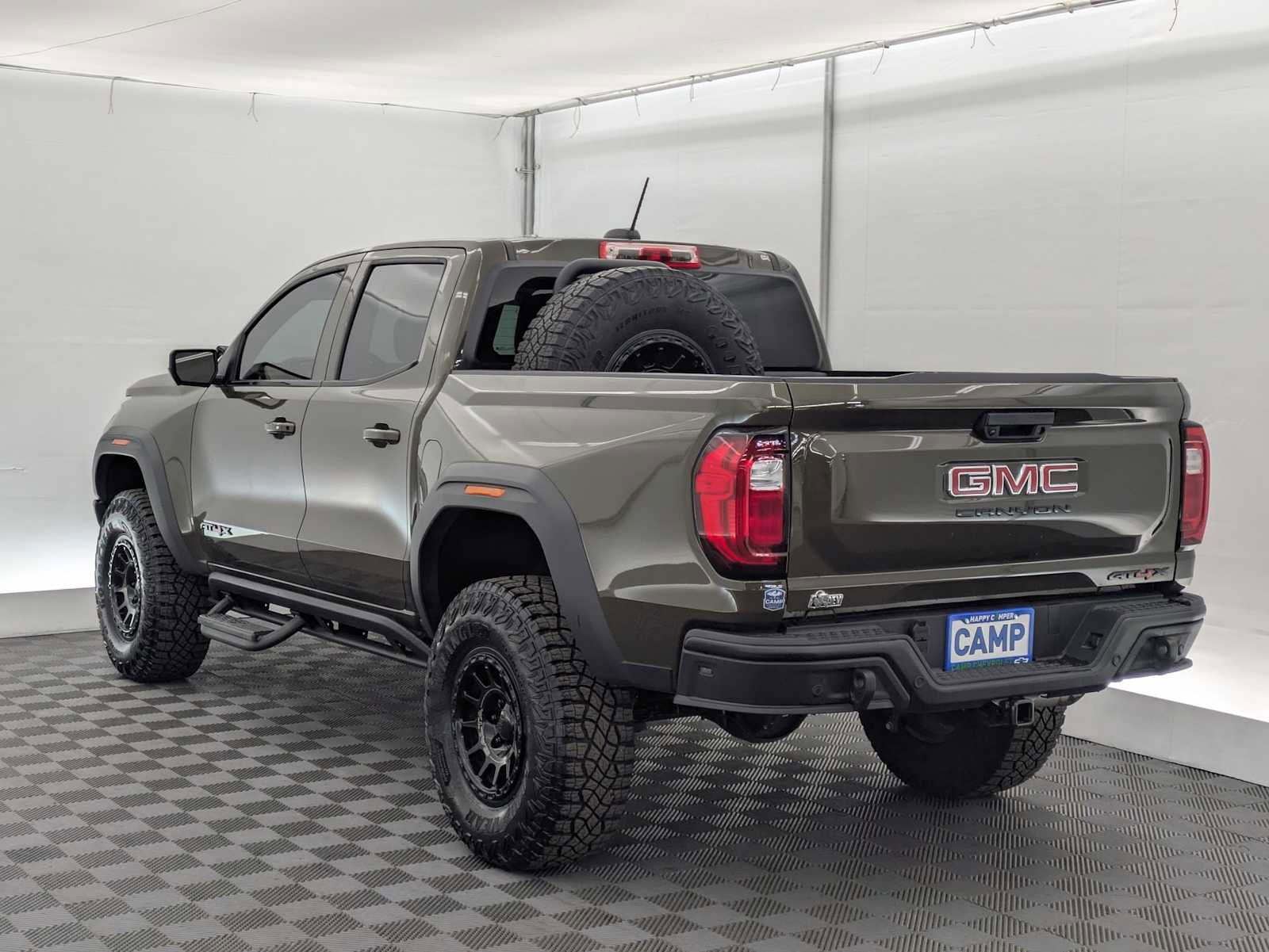 Used 2024 GMC Canyon AT4X w/ AT4X AEV Edition AWD/4WD image 4