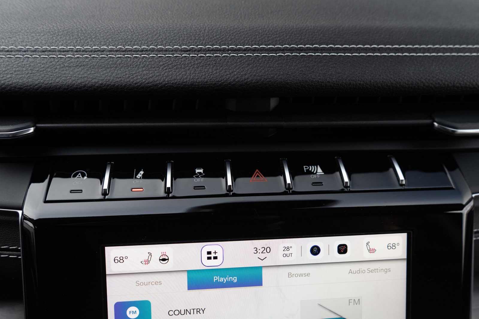 Used 2022 Jeep Grand Cherokee Limited image 17