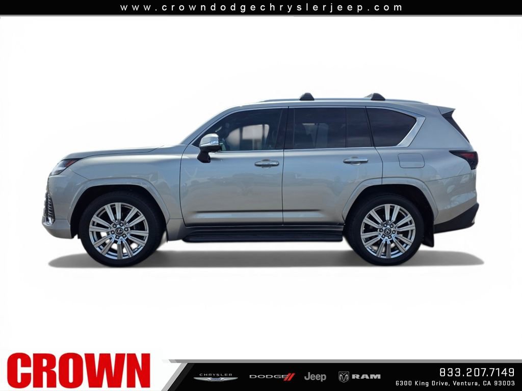 Used 2023 Lexus LX 600 4WD w/ Accessory Package (Z1) image 4