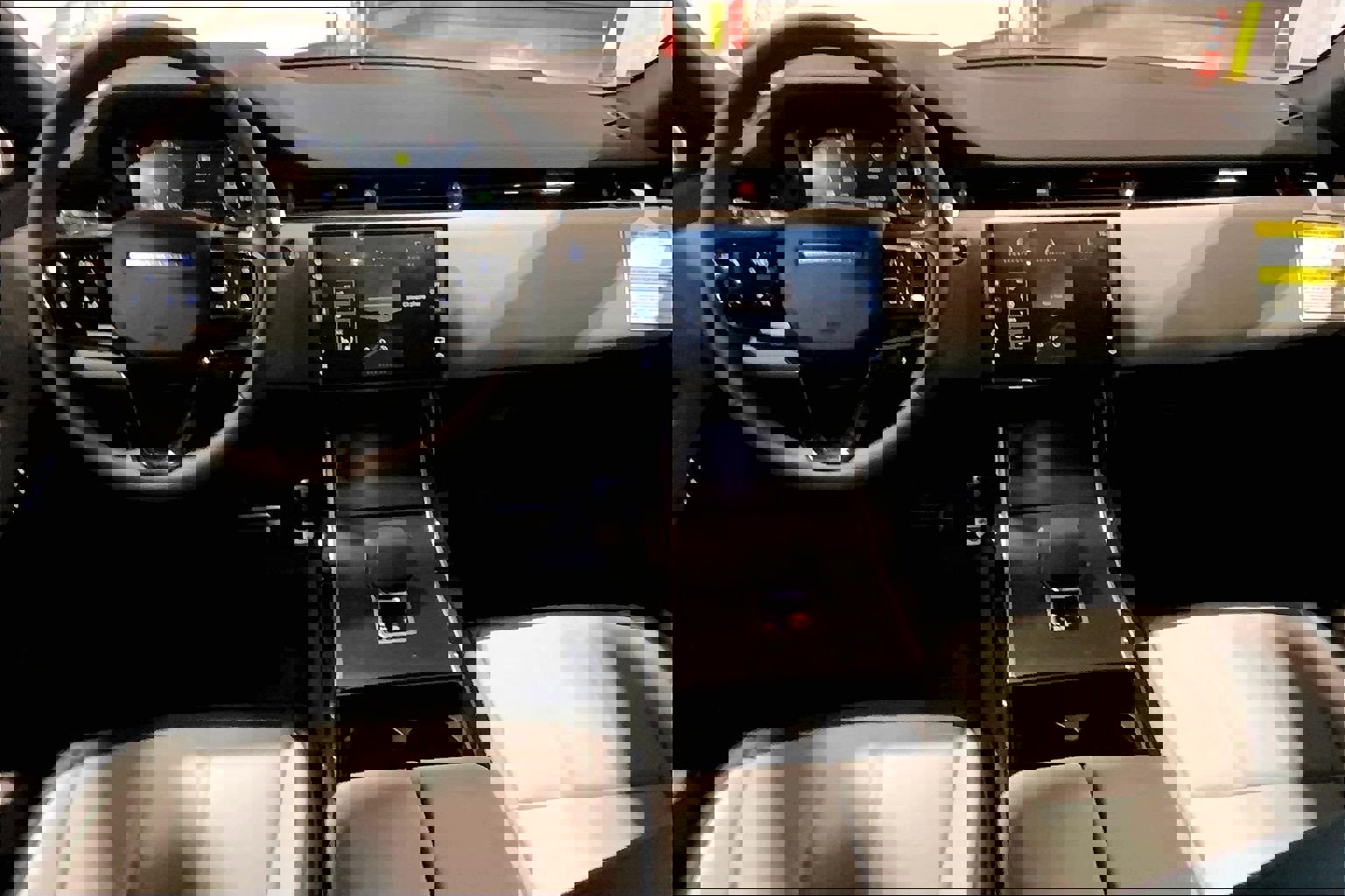 New 2026 Land Rover Range Rover Evoque Dynamic SE image 5