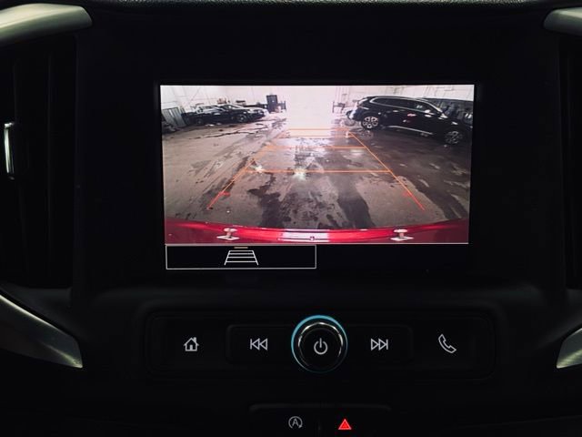 Used 2024 GMC Terrain SLE image 33