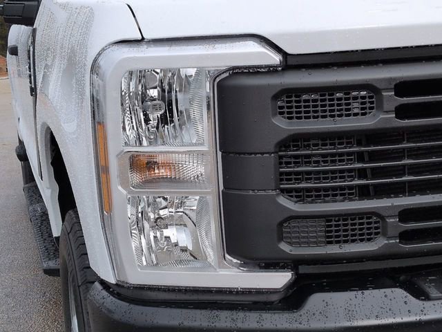 New 2026 Ford F250 XL image 9