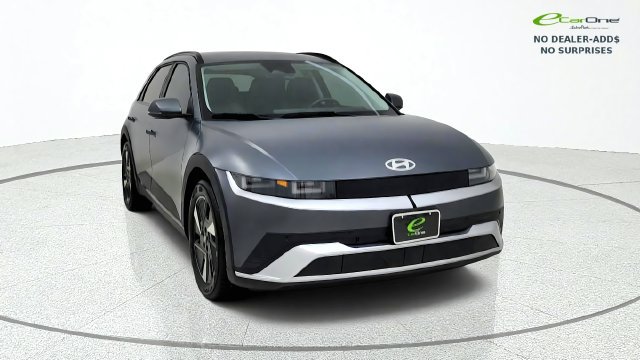 Used 2025 Hyundai Ioniq 5 SEL RWD image 2