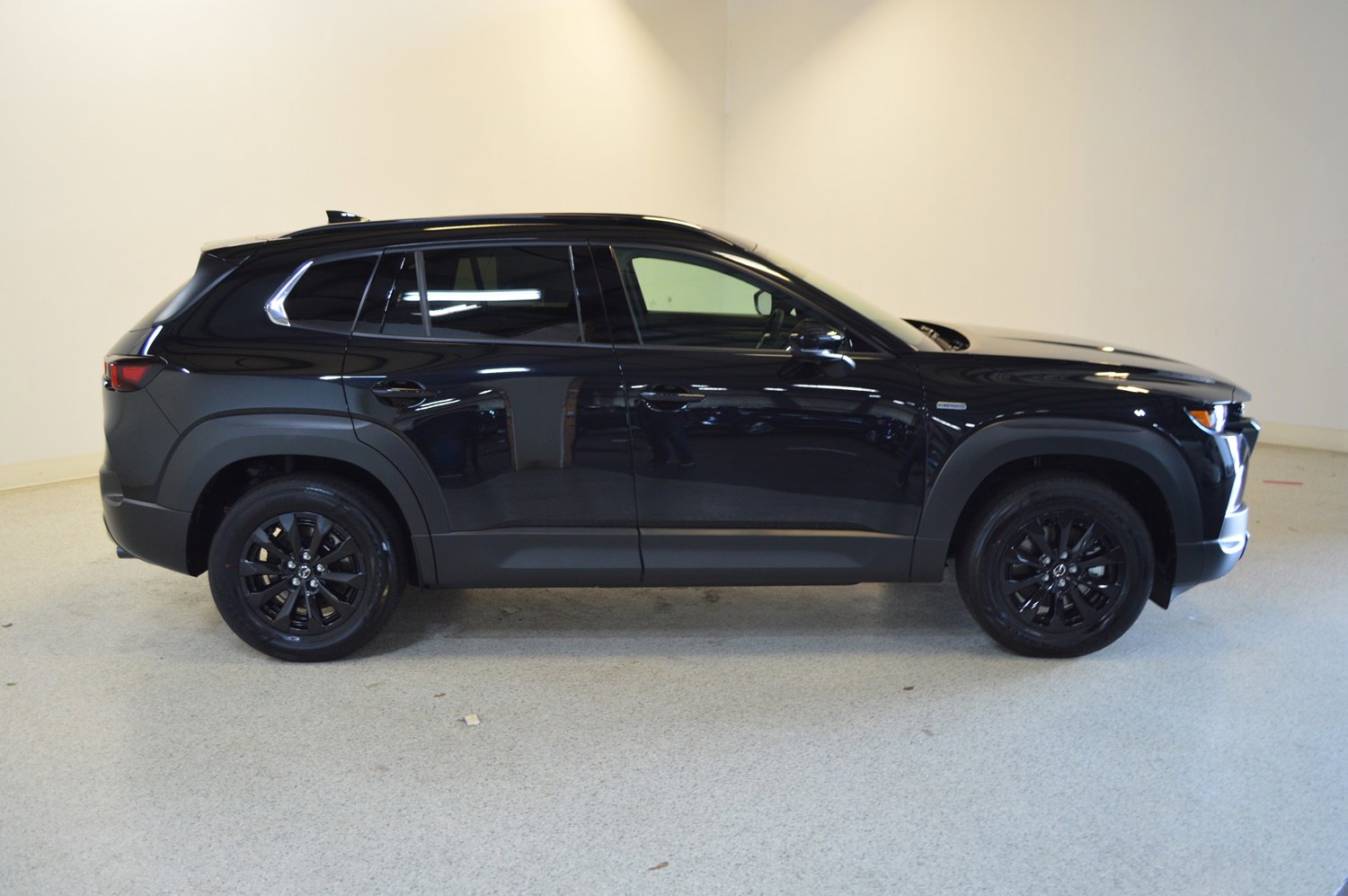 New 2025 MAZDA CX-50 AWD 2.5 Hybrid w/ Cargo Package image 2