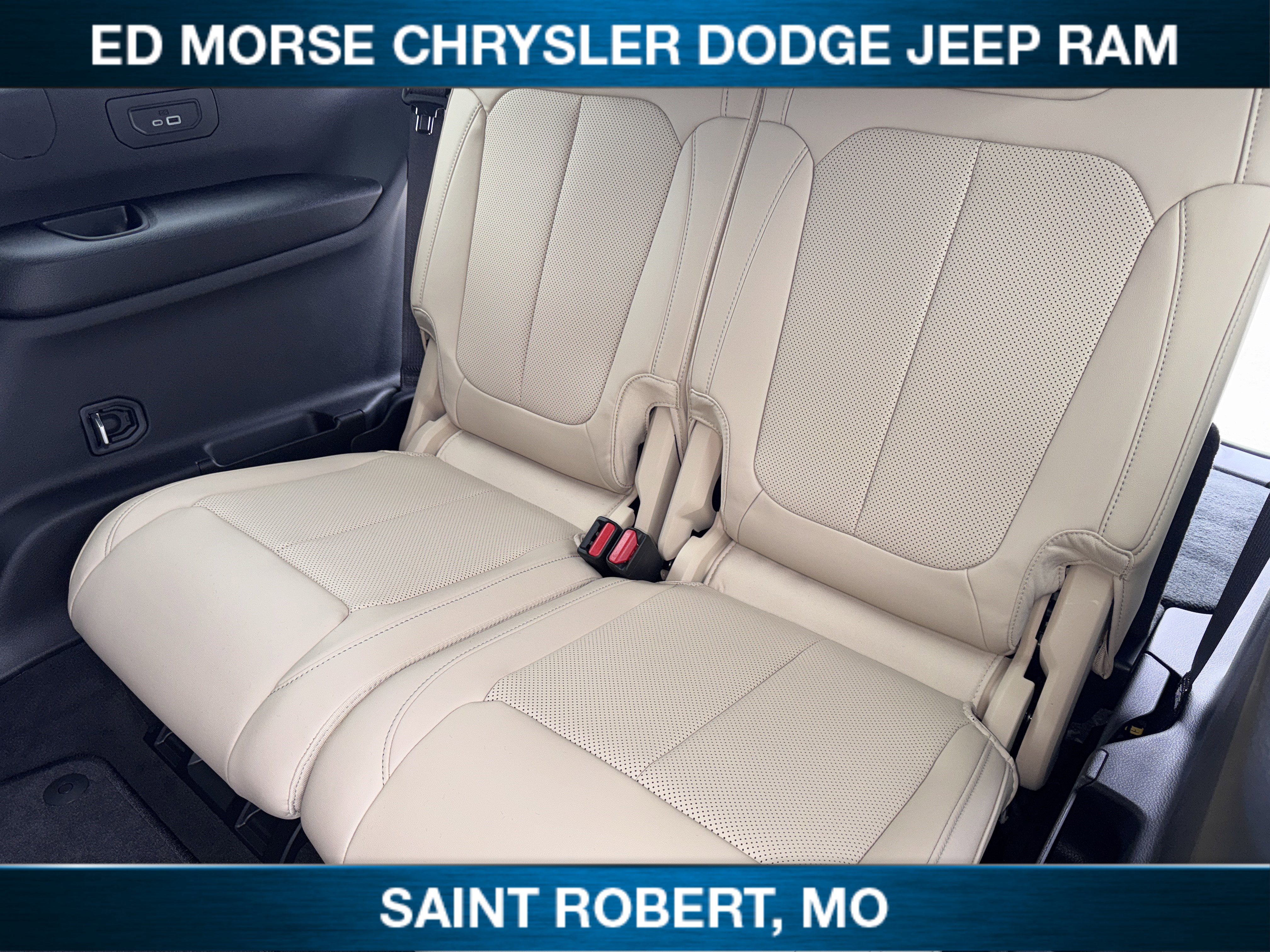 New 2025 Jeep Grand Cherokee L Limited w/ Luxury Tech Group II image 32
