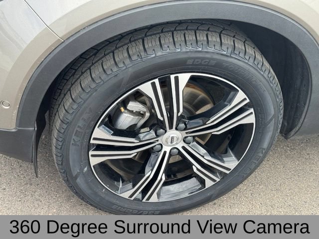 Used 2022 Volvo XC40 T5 Inscription w/ Advanced Package AWD/4WD image 11