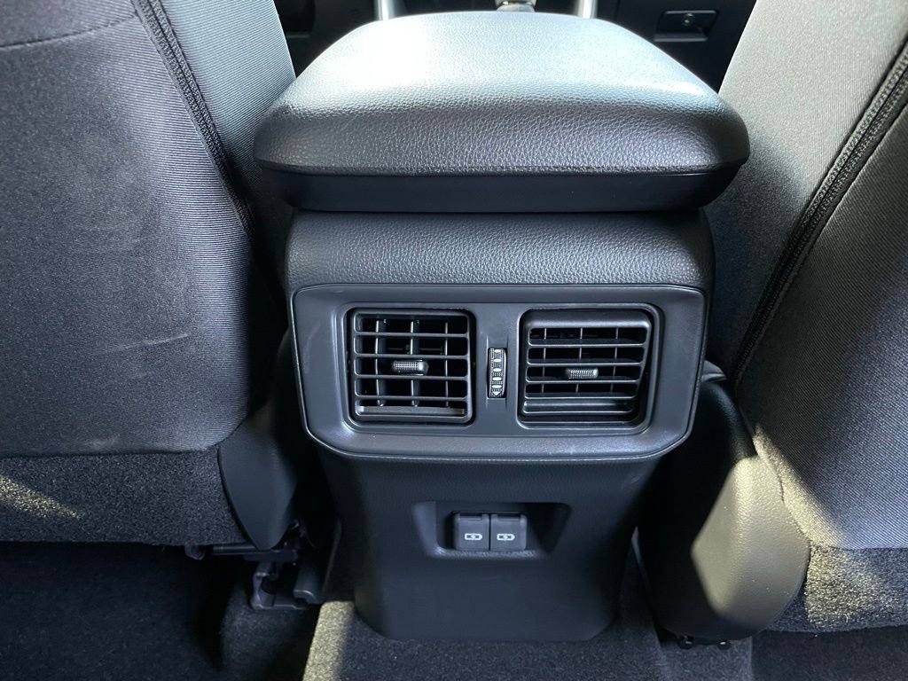 Used 2025 Toyota RAV4 XLE image 37