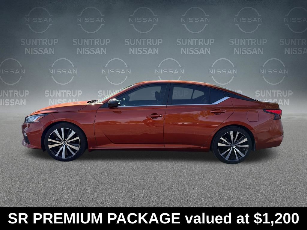 Used 2021 Nissan Altima 2.5 SR w/ SR Premium Package FWD image 2
