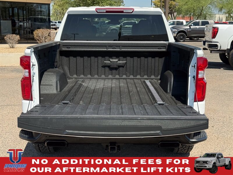Used 2023 Chevrolet Silverado 1500 RST w/ Redline Edition AWD/4WD image 8