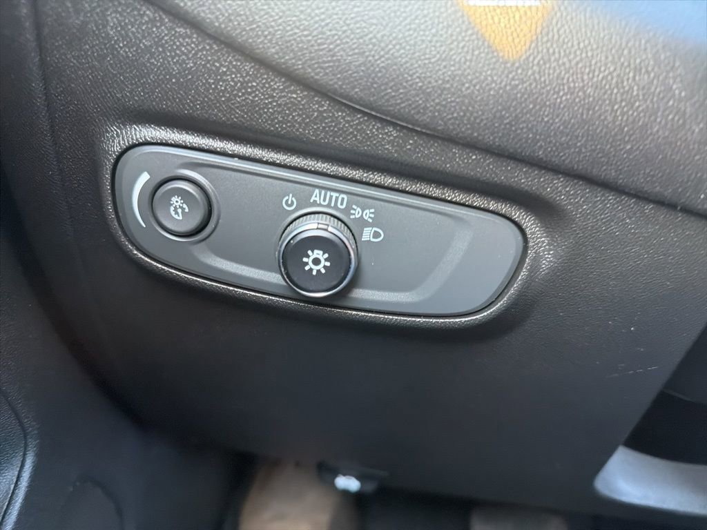 Used 2019 Chevrolet Equinox LT image 20