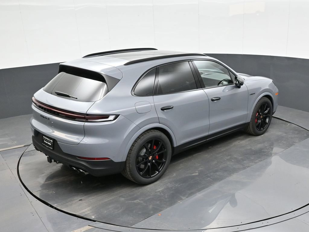 New 2026 Porsche Cayenne S image 30