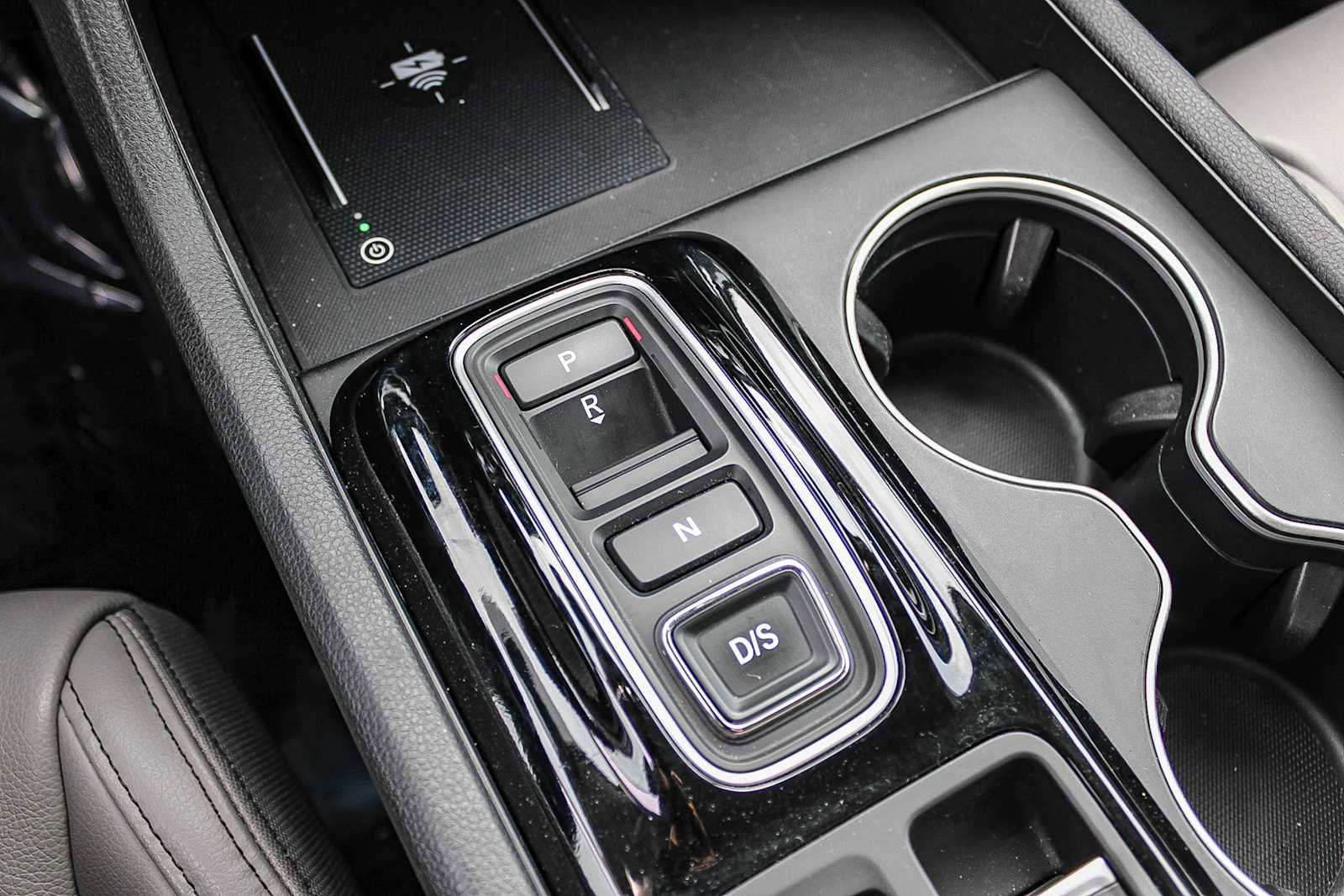 Certified 2025 Honda Pilot Touring image 20