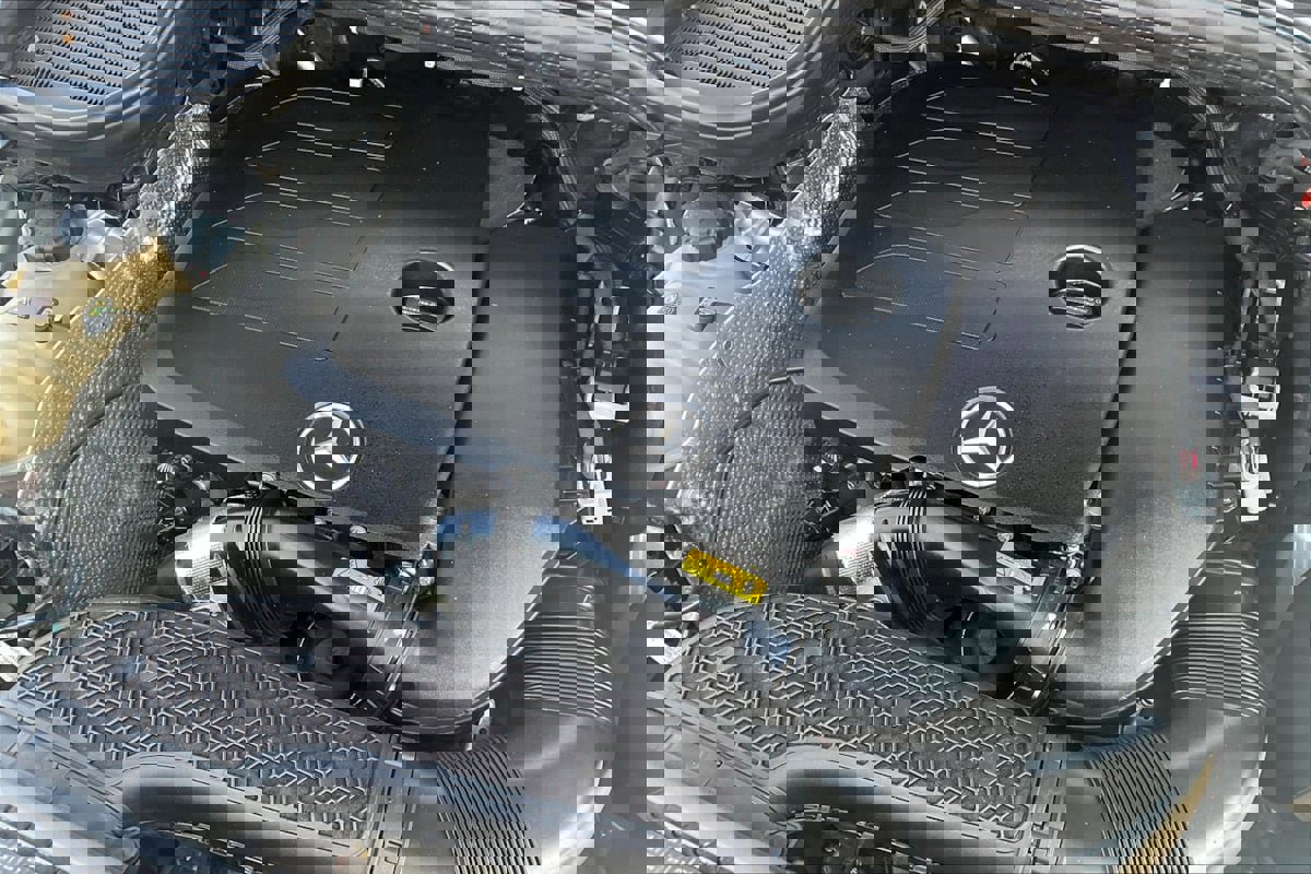 Used 2020 Mercedes-Benz GLE 350 w/ Premium Package image 32