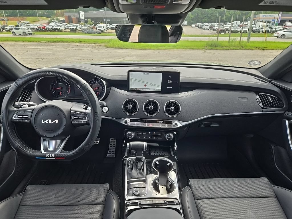 Used 2023 Kia Stinger GT-Line RWD image 3