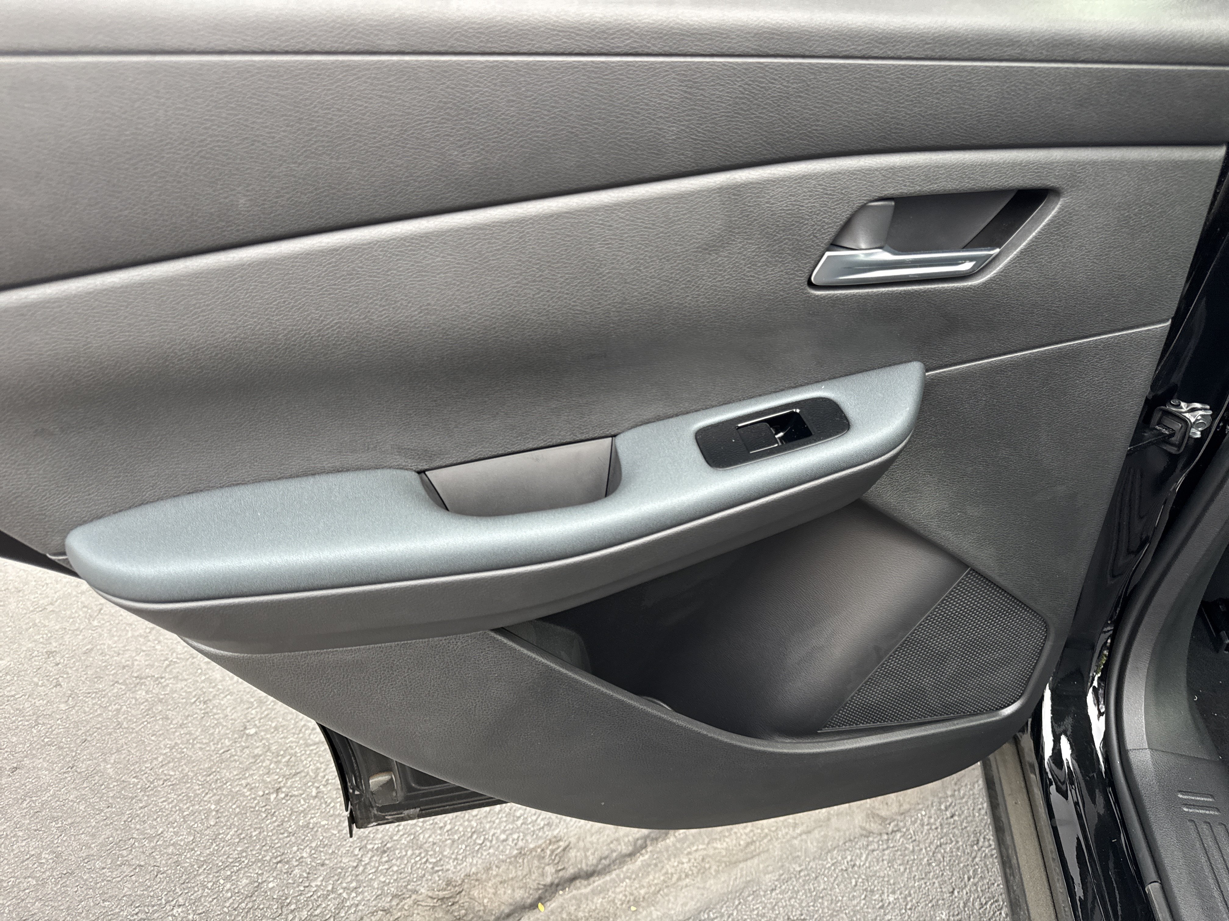 New 2026 Nissan Leaf w/ Floor Mat Package (S+) FWD image 10