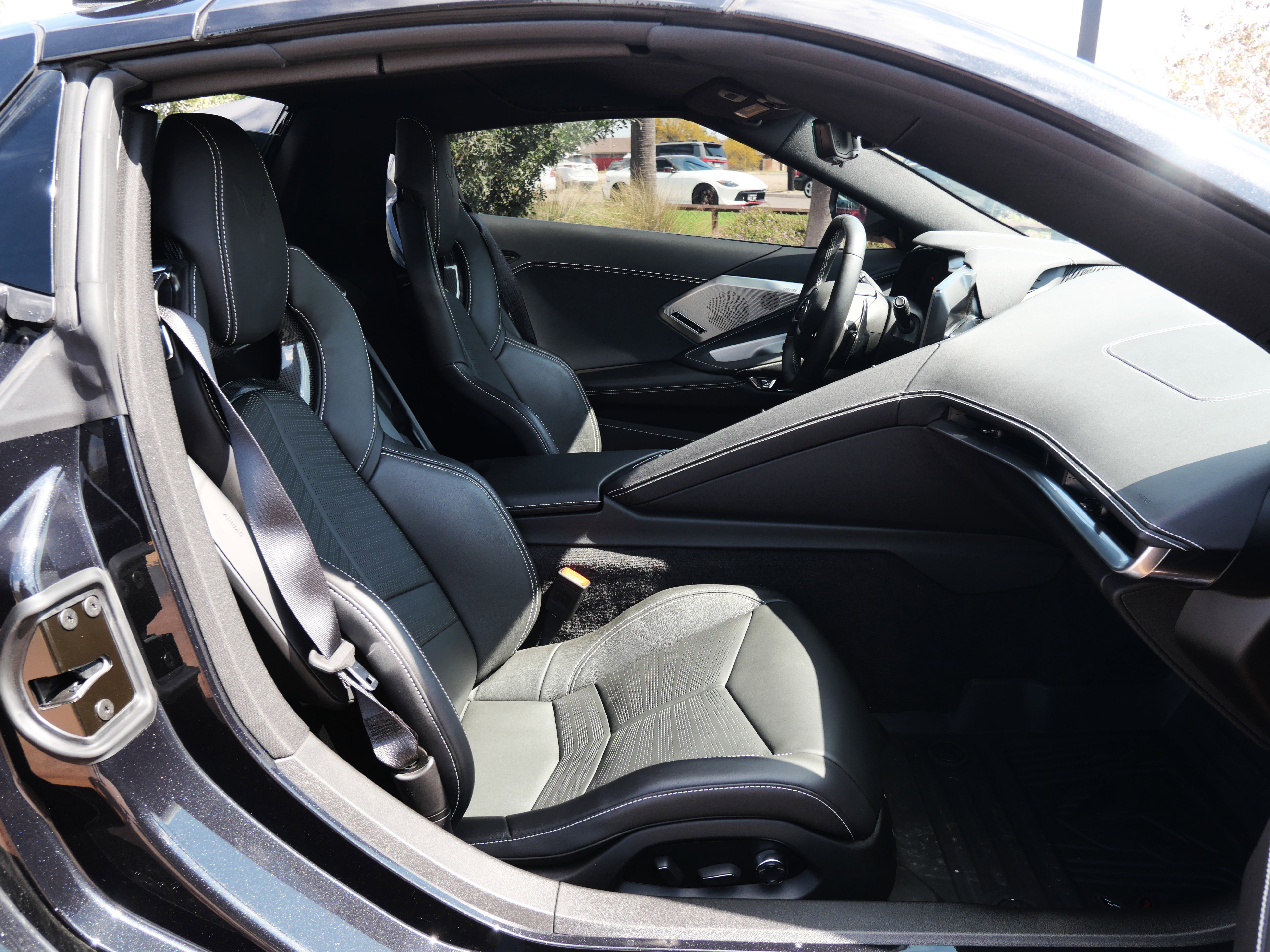 Used 2024 Chevrolet Corvette Stingray Preferred Conv w/ Z51 Performance Package image 14