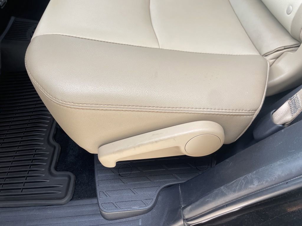 Used 2022 Toyota 4Runner SR5 Premium w/ Moonroof Package image 33