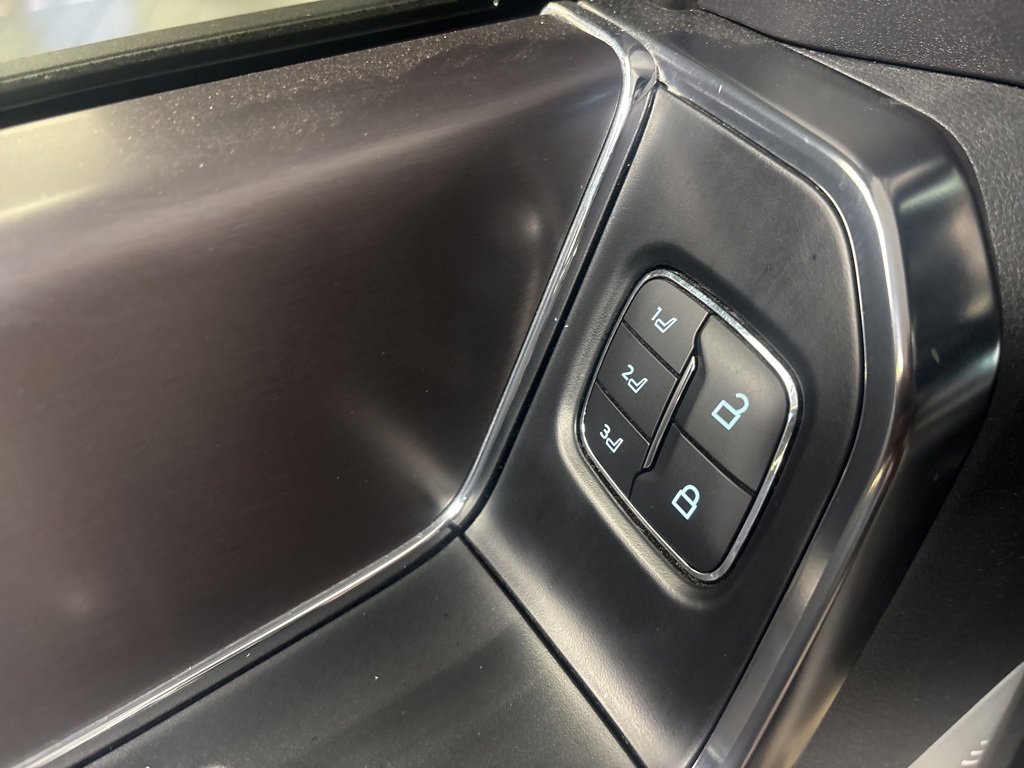 Used 2025 Ford F150 Platinum w/ Equipment Group 702A High image 28