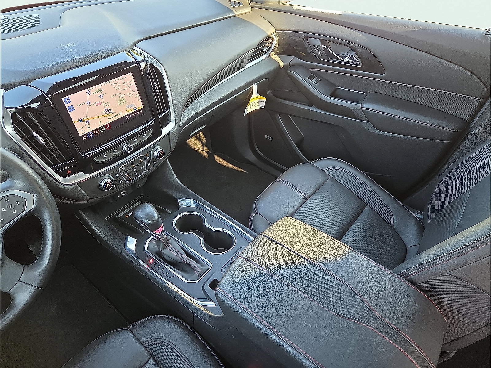 Used 2022 Chevrolet Traverse RS AWD/4WD image 13