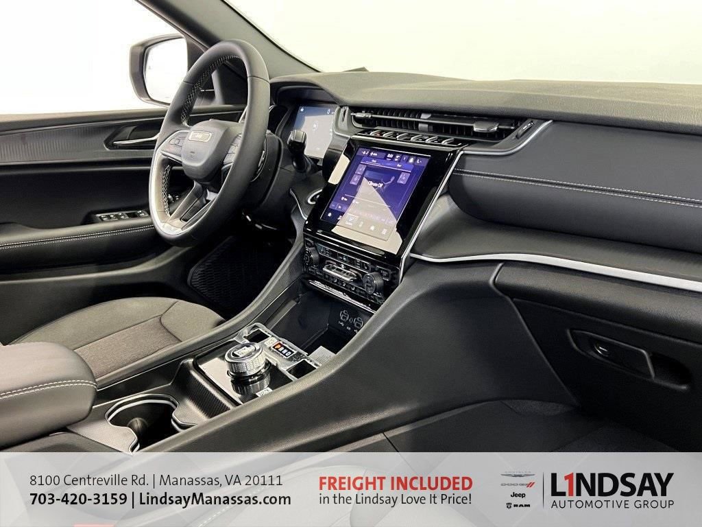 New 2025 Jeep Grand Cherokee L Laredo w/ Luxury Tech Group I image 13