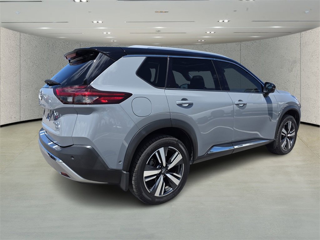 Used 2022 Nissan Rogue Platinum w/ Head-Up Display Package image 3