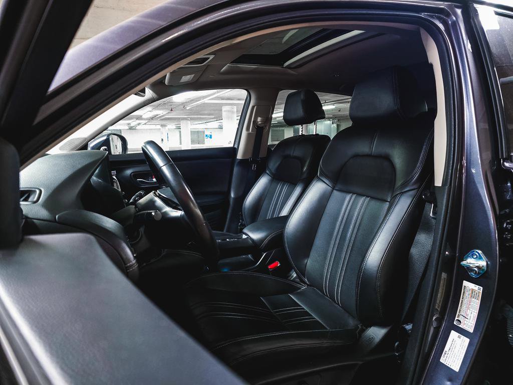 Used 2025 Honda HR-V EX-L image 16