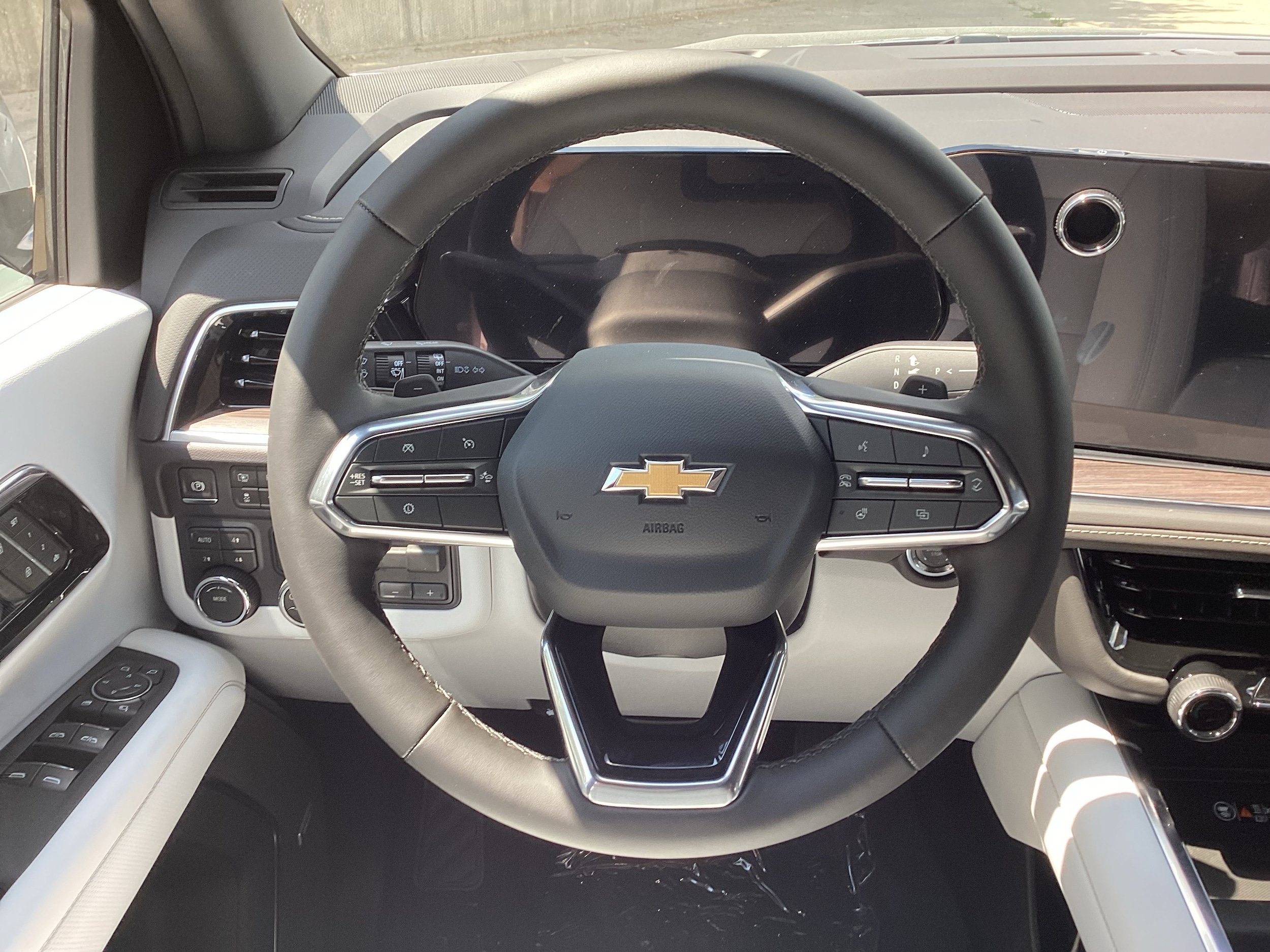 New 2026 Chevrolet Tahoe Premier w/ Sun And Tow Package AWD/4WD image 12
