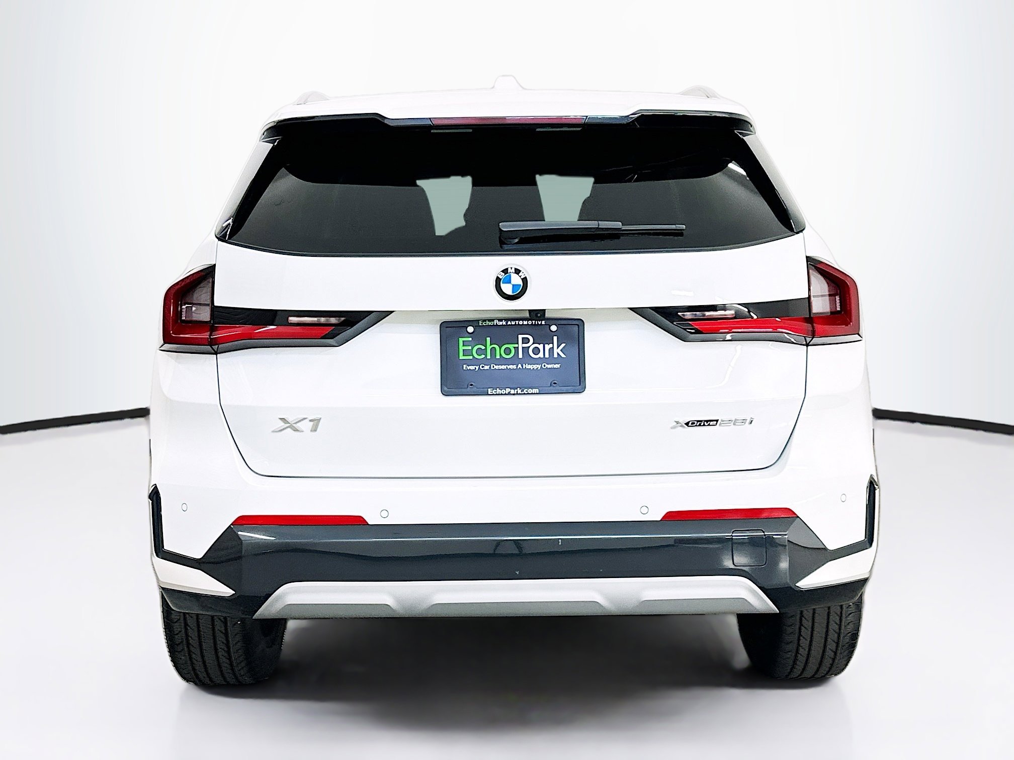 Used 2025 BMW X1 xDrive28i AWD/4WD image 7
