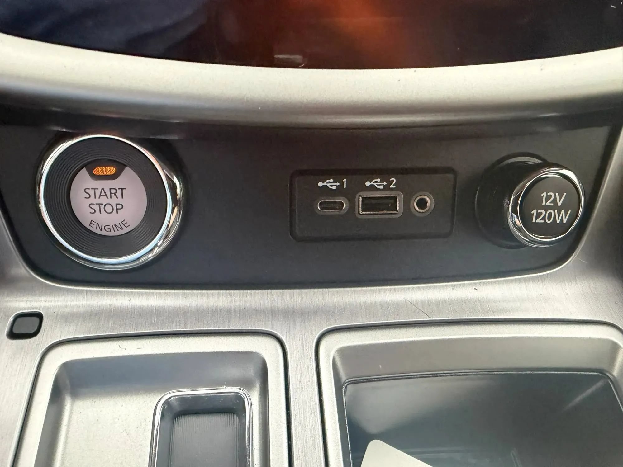 Used 2024 Nissan Murano SV AWD/4WD image 28