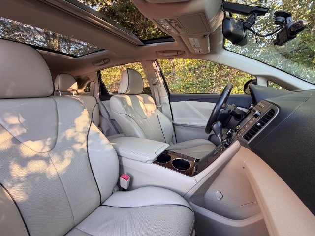 Used 2015 Toyota Venza XLE w/ XLE Premium Package FWD image 29