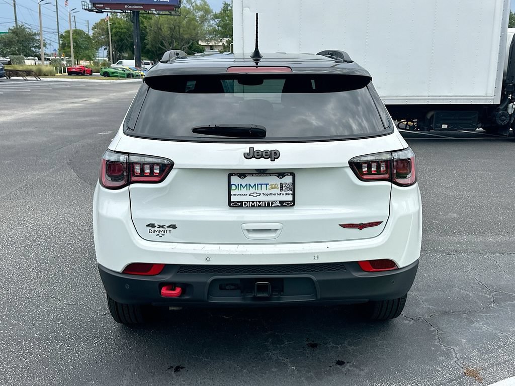 Used 2025 Jeep Compass Trailhawk w/ Trailer Tow Group AWD/4WD image 6