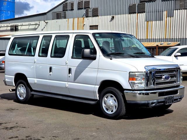 Used 2011 Ford E-350 and Econoline 350 XLT image 1