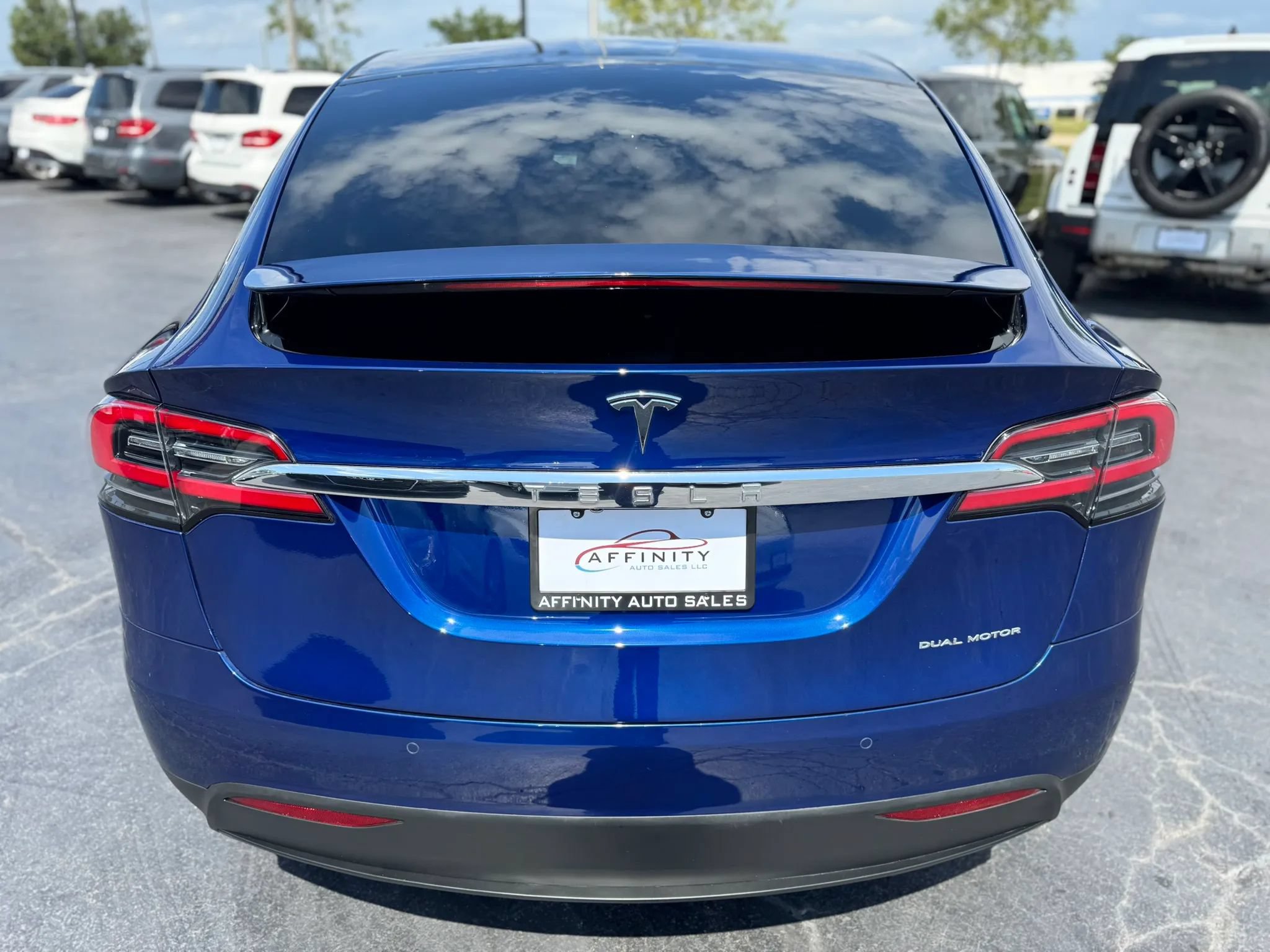 Used 2020 Tesla Model X Long Range AWD/4WD image 4