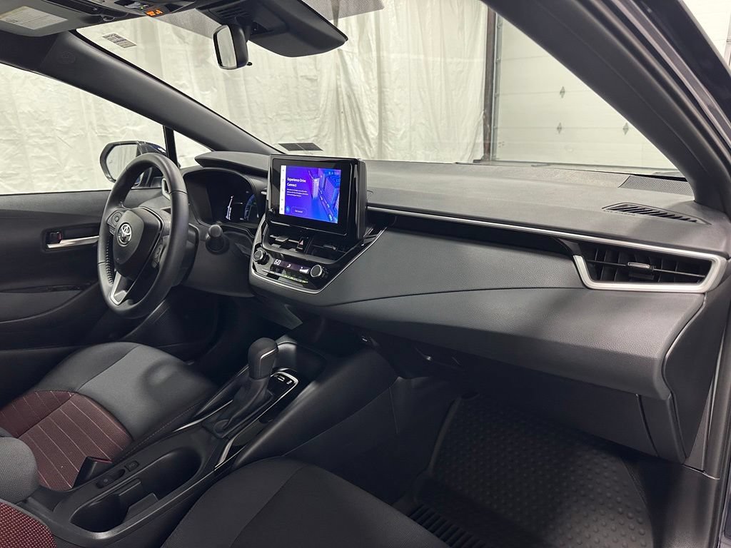 Used 2026 Toyota Corolla SE FWD image 60