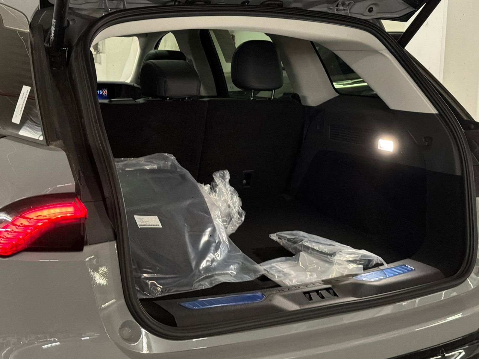 New 2026 Lincoln Nautilus Premier w/ Equipment Group 102A image 8