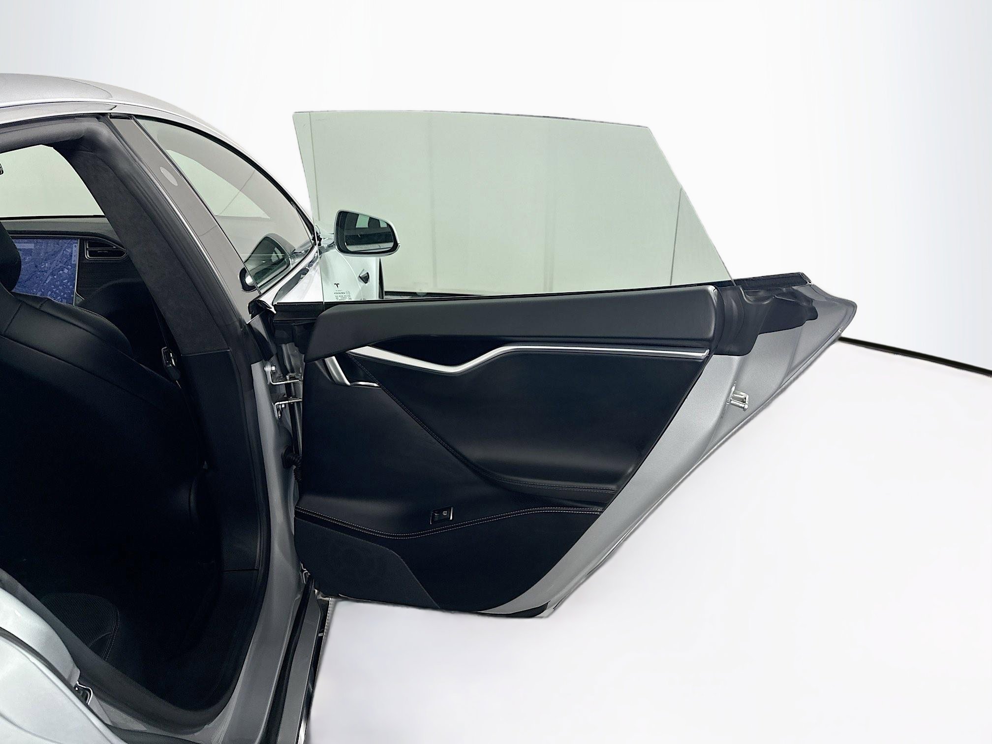 Used 2017 Tesla Model S 75 image 29