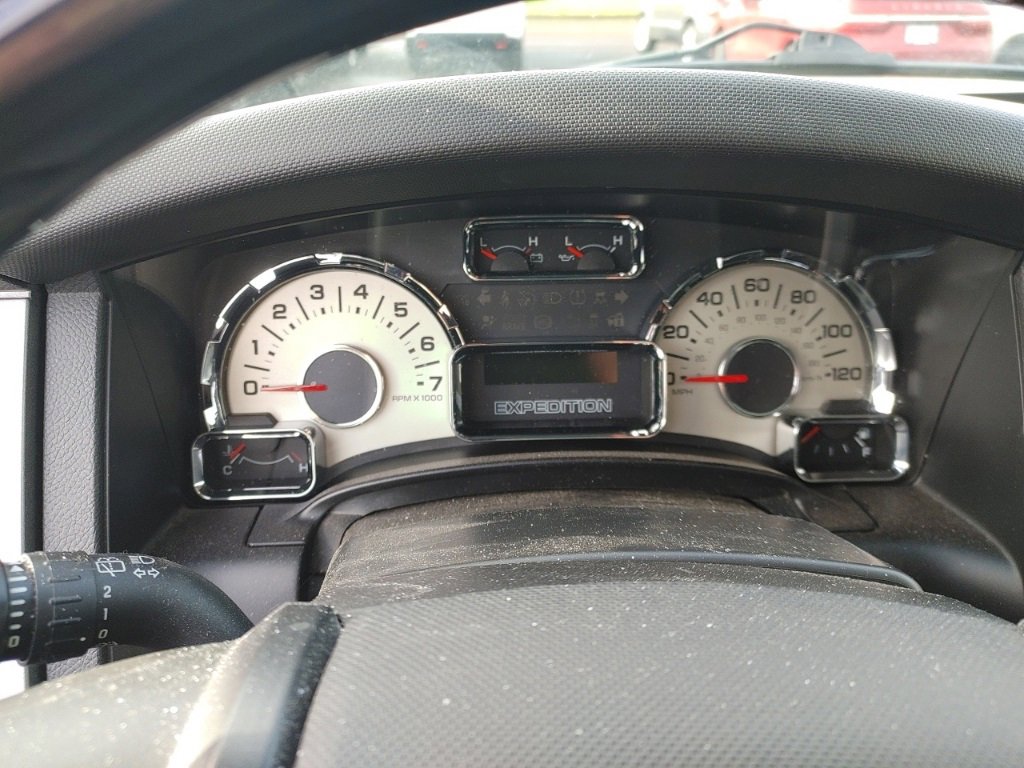 Used 2013 Ford Expedition EL Limited image 7