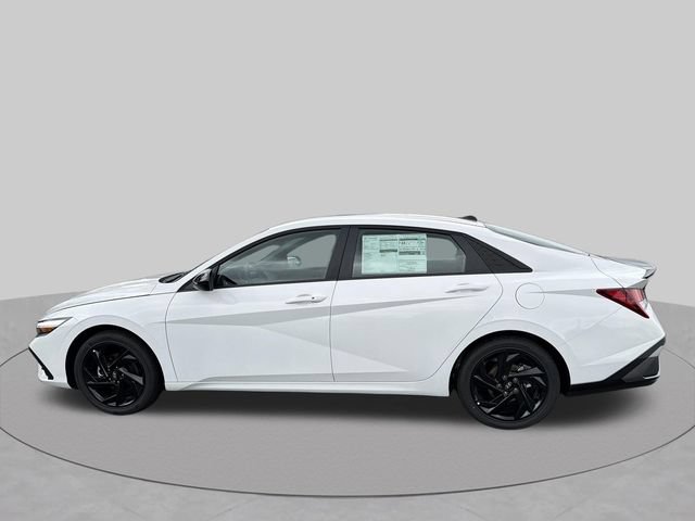 New 2026 Hyundai Elantra SEL Sport FWD image 15