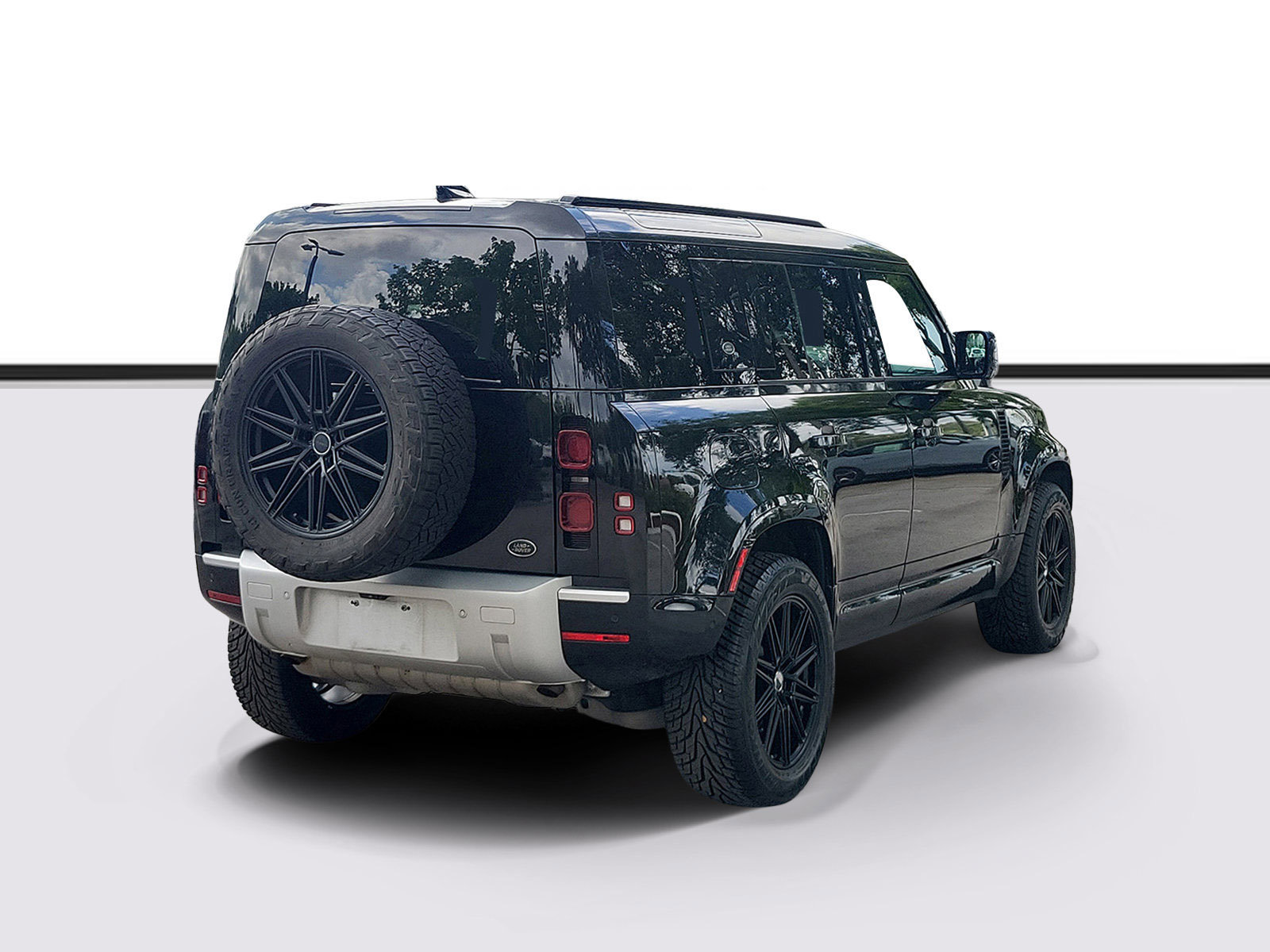 Used 2022 Land Rover Defender 110 XS Edition AWD/4WD image 4